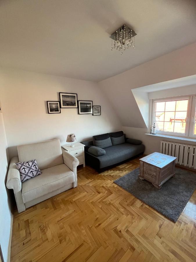 Apartament Kolobrzeska Mansarda, Narutowicza 8 Kolobrzeg Exterior photo